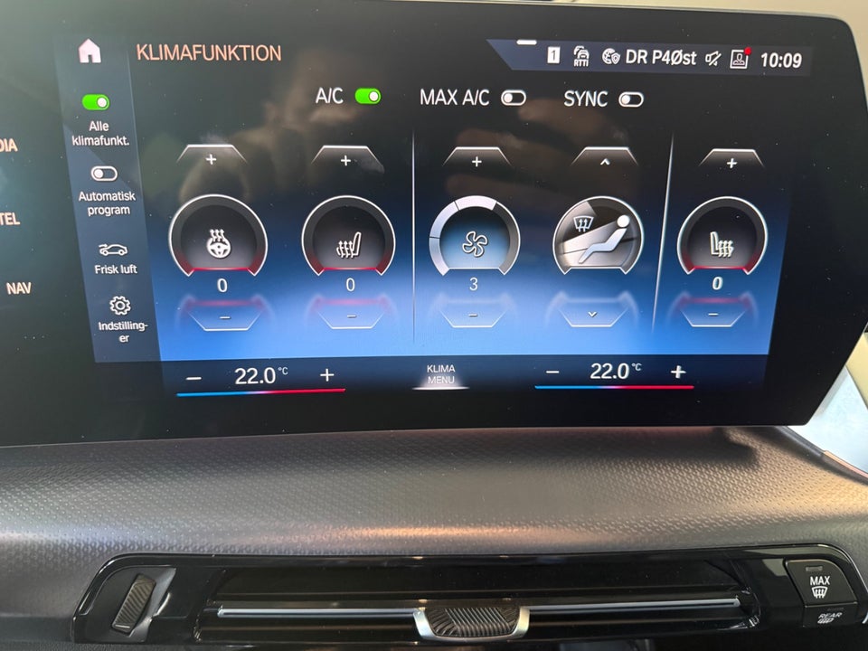 BMW iX1 xDrive30 Charged M-Sport 5d