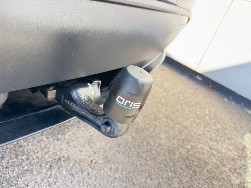 Tesla Model Y Long Range AWD 5d