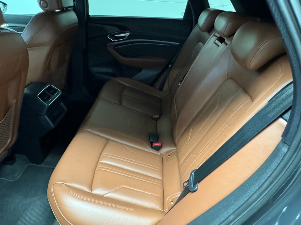 Audi e-tron 55 Prestige quattro 5d