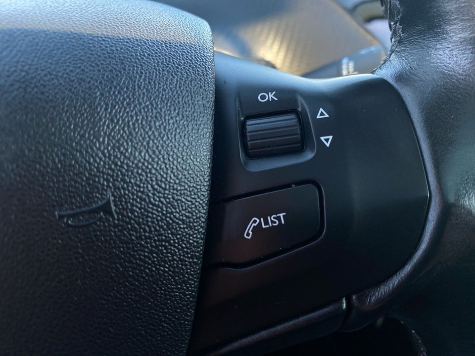 Peugeot 2008 1,2 e-THP 110 Edition+ 5d