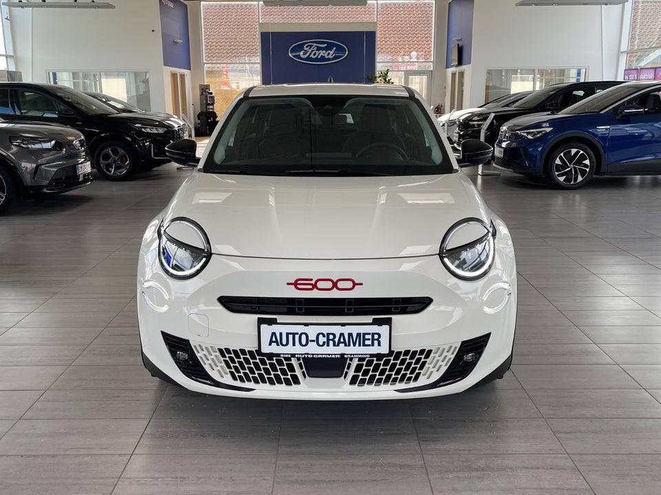 Fiat 600e 54 (RED) 5d