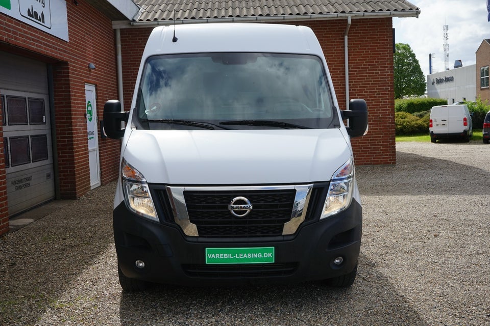 Nissan NV400 2,3 dCi 145 L3H2 Kassevogn RWD