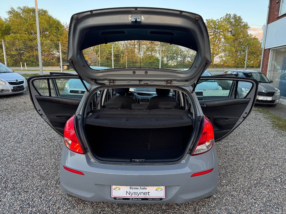 Hyundai i20 1,25 Classic XTR 5d