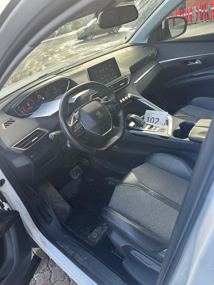 Peugeot 5008 1,6 BlueHDi 120 Allure EAT6 7prs 5d