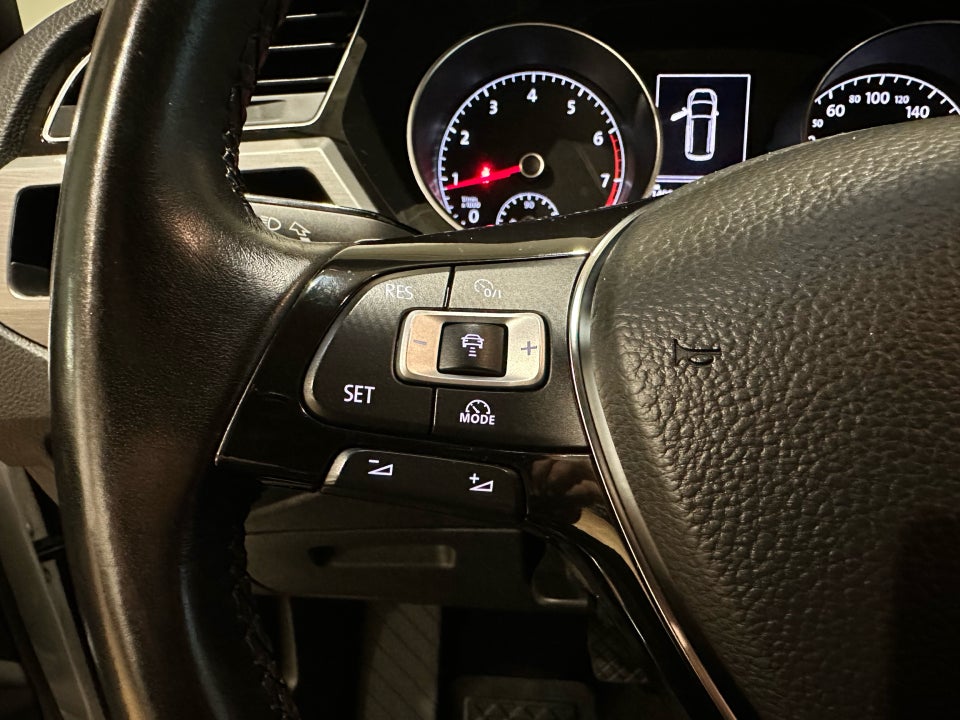 VW Touran 1,4 TSi 150 R-line DSG 7prs 5d