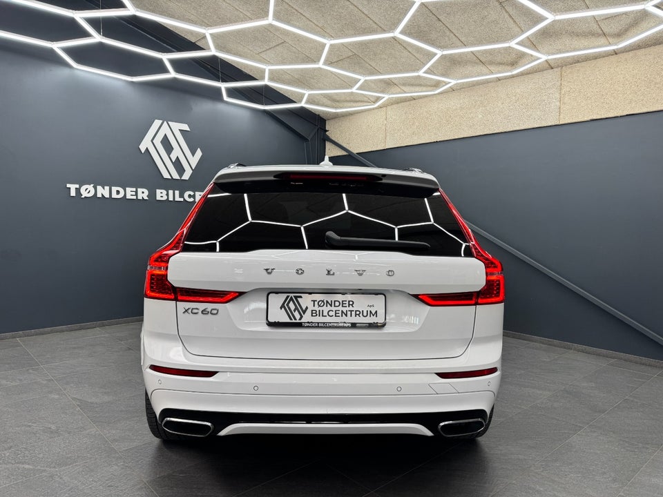 Volvo XC60 2,0 B5 235 R-Design aut. AWD 5d