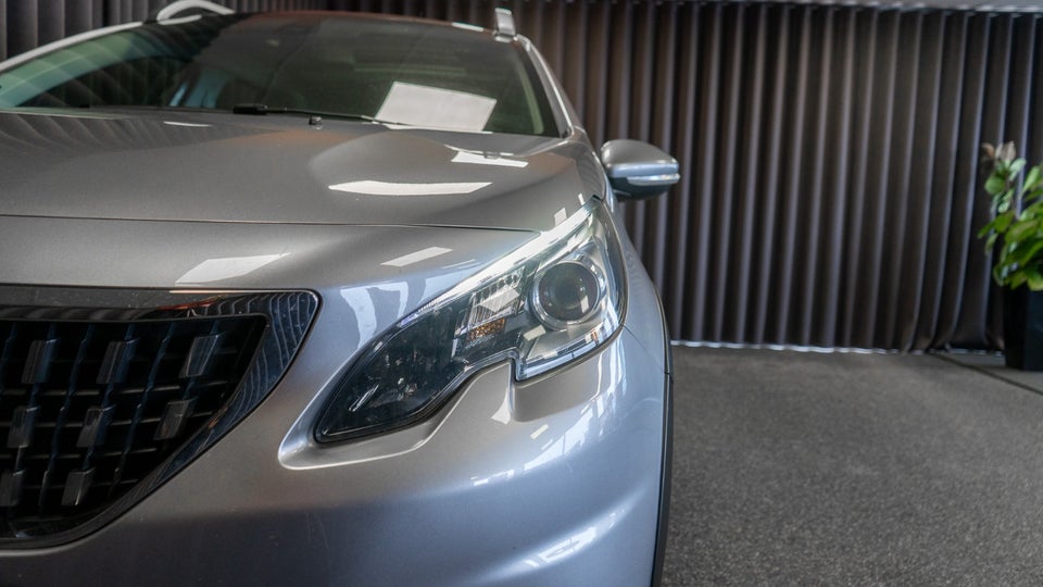 Peugeot 2008 1,6 BlueHDi 100 Allure 5d