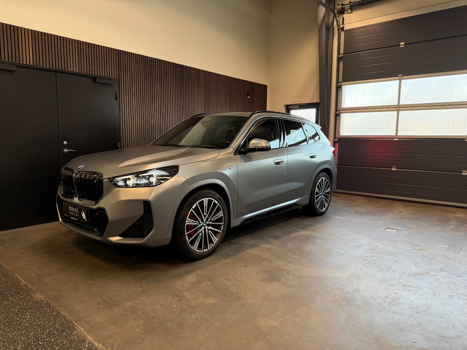 BMW iX1 xDrive30 Fully Charged M-Sport 5d