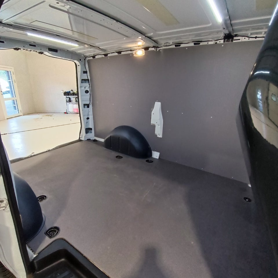 Mercedes Vito 114 2,0 CDi A2 Kassevogn SELECT aut. RWD