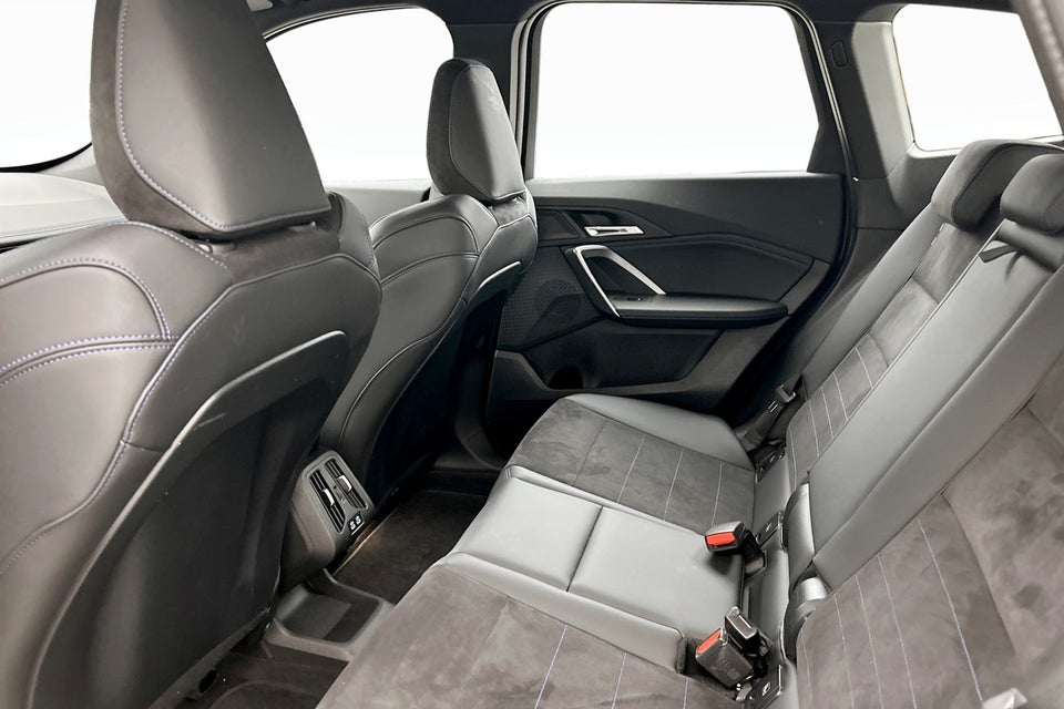 BMW iX1 eDrive20 M-Sport 5d