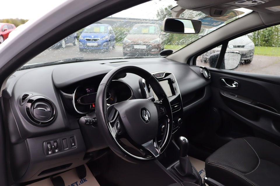 Renault Clio IV 0,9 TCe 90 Expression Sport Tourer 5d