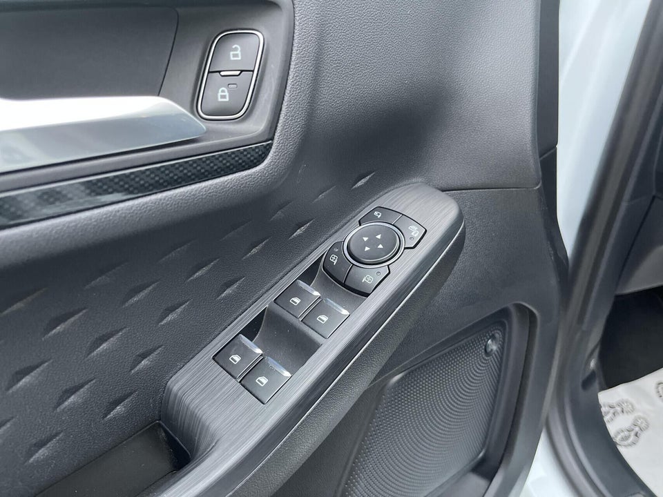 Ford Kuga 2,5 PHEV ST-Line X CVT 5d