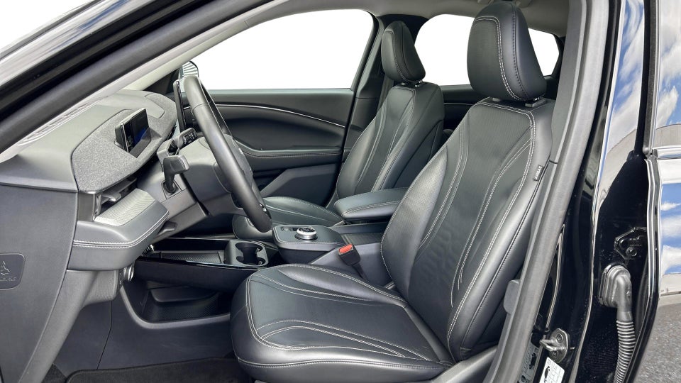 Ford Mustang Mach-E 98 Extended Range 5d