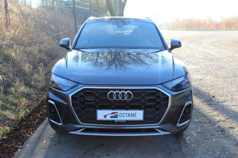 Audi Q5 50 TFSi e S-line quattro S-tr. 5d