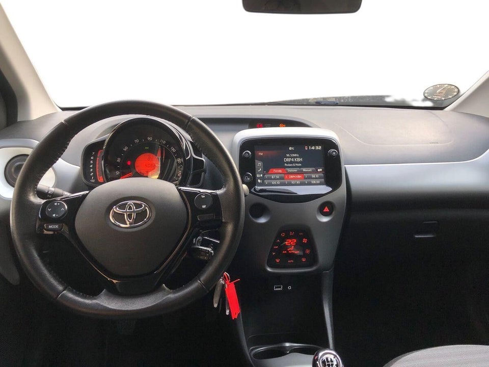 Toyota Aygo 1,0 VVT-i x-pression 5d