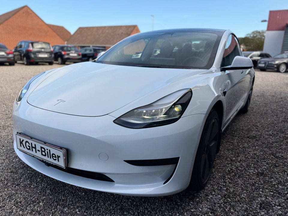 Tesla Model 3 RWD 4d