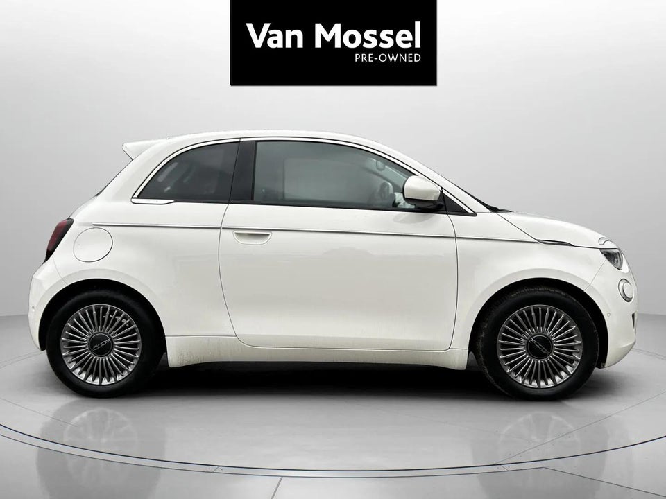 Fiat 500e 42 Icon 3d