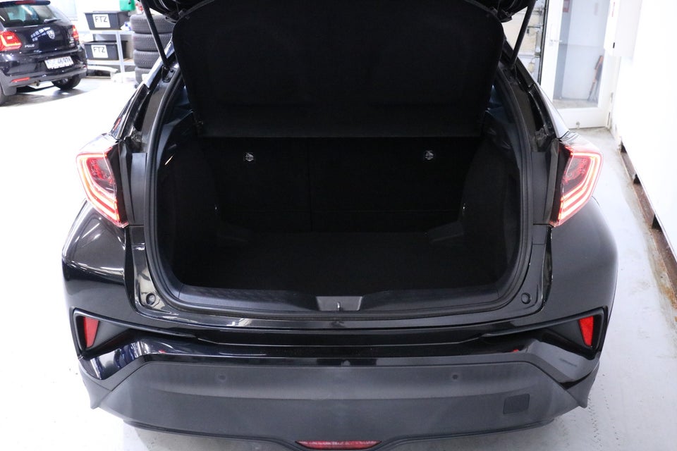 Toyota C-HR 1,8 Hybrid C-HIC CVT 5d