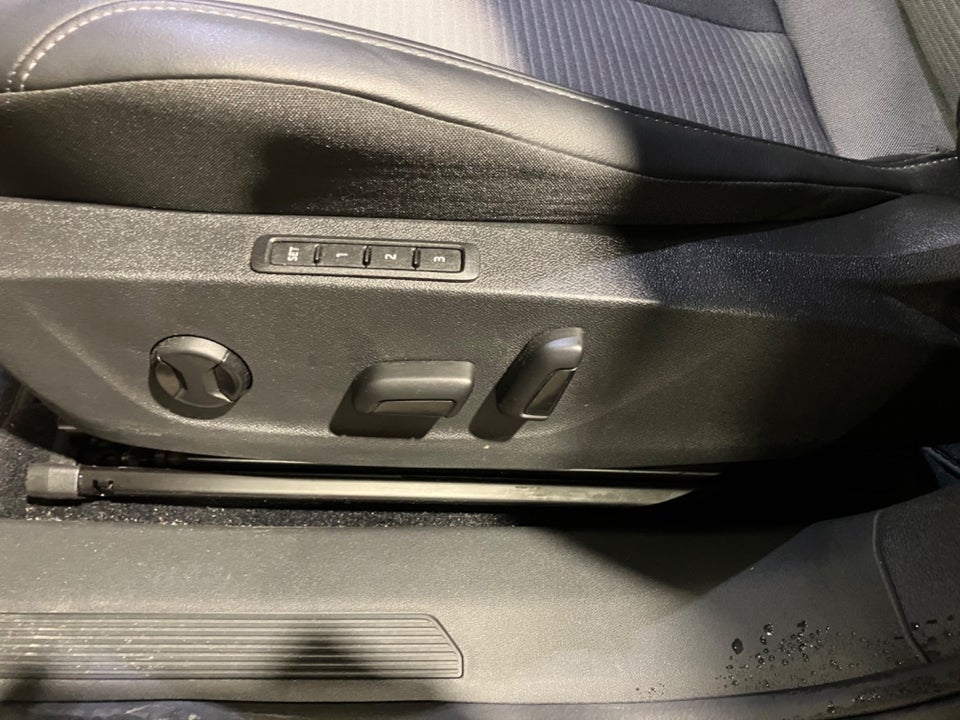 Skoda Enyaq 80 iV Premium 5d