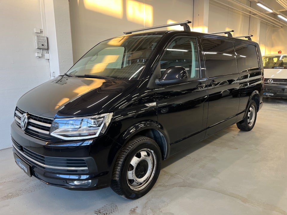 VW Transporter 2,0 TDi 204 Kassevogn DSG lang