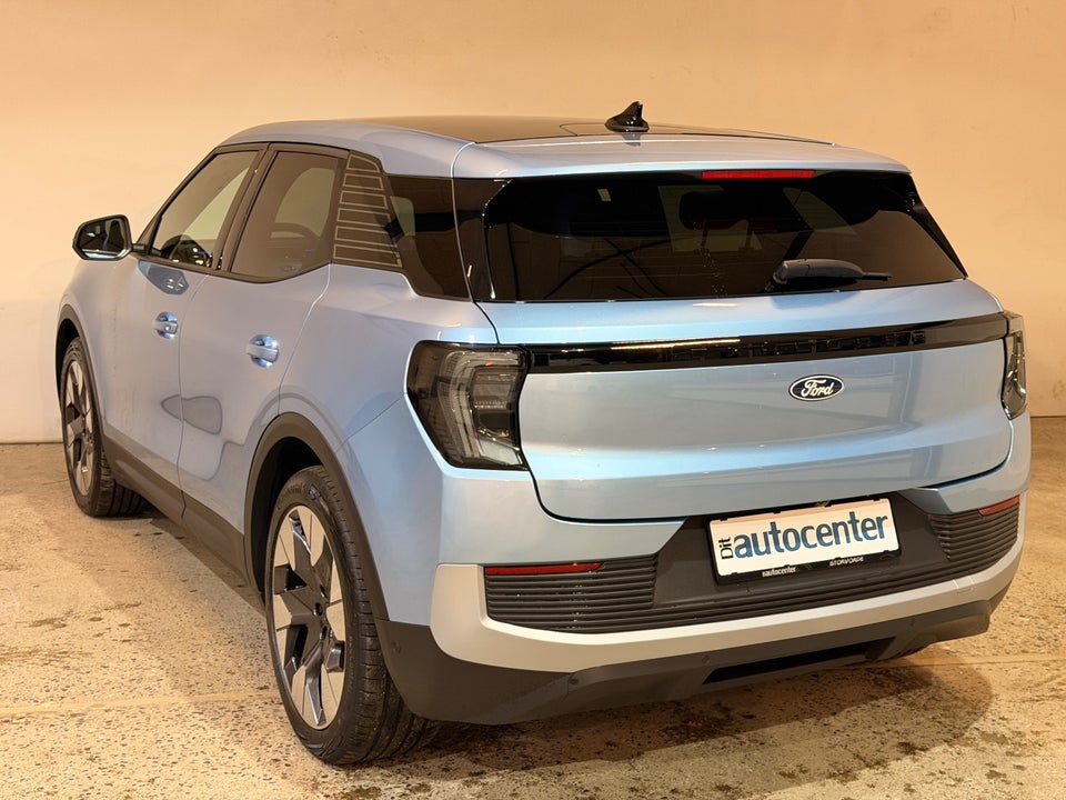 Ford Explorer 82 Premium Extended Range 5d