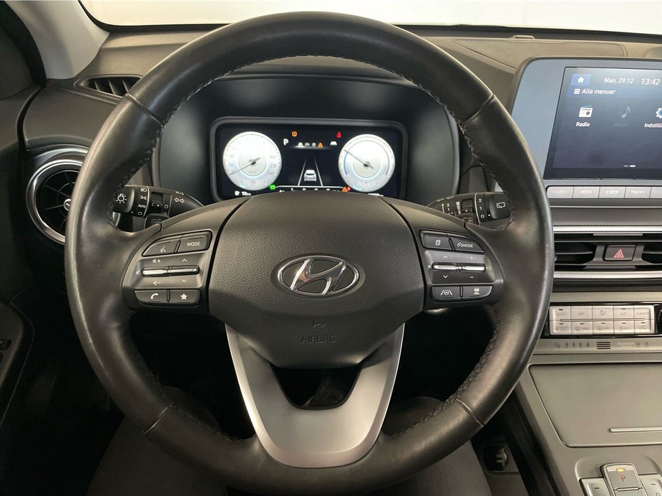 Hyundai Kona 39 EV Select 5d