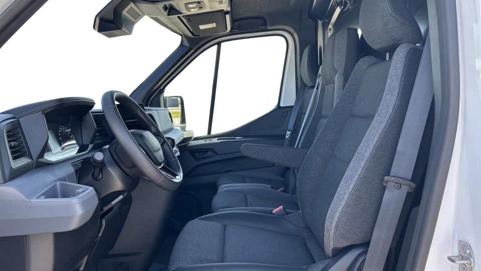 Renault Master V T33 2,0 dCi 130 L2H2 Kassevogn Tekno