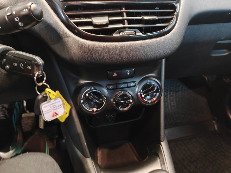 Peugeot 208 1,6 e-HDi 92 Active 5d