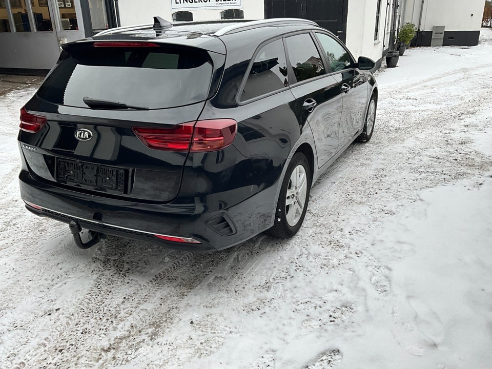 Kia Ceed 1,0 T-GDi Prestige SW 5d