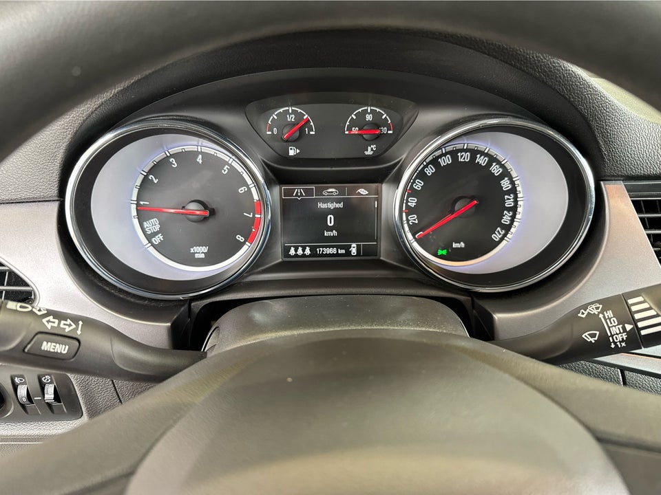 Opel Astra 1,0 T 105 Essentia 5d