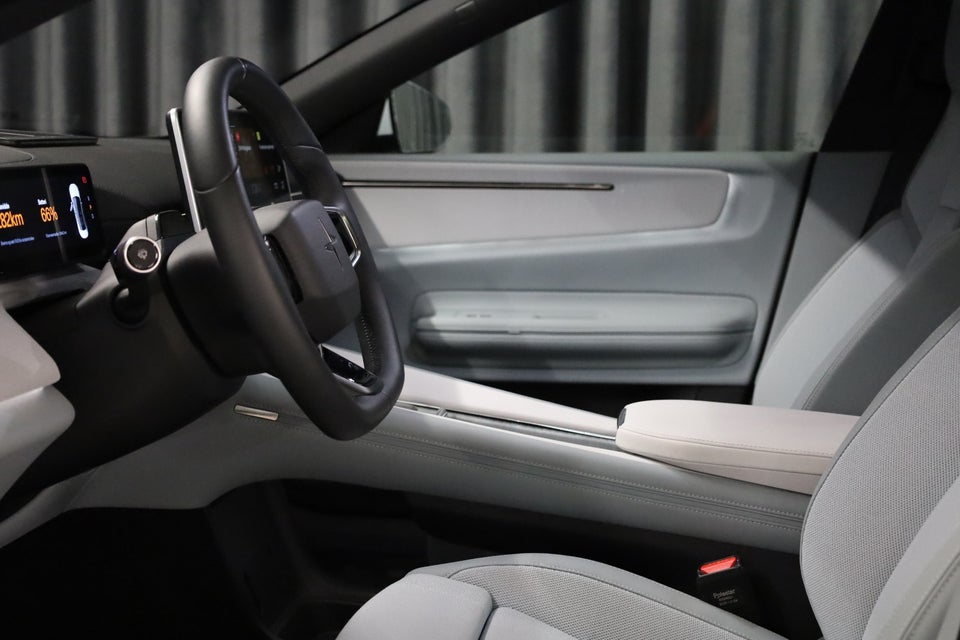 Polestar 4 Long Range AWD 5d