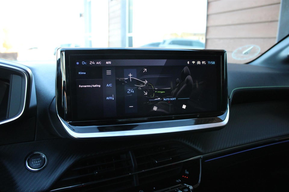 Peugeot e-208 54 GT 5d