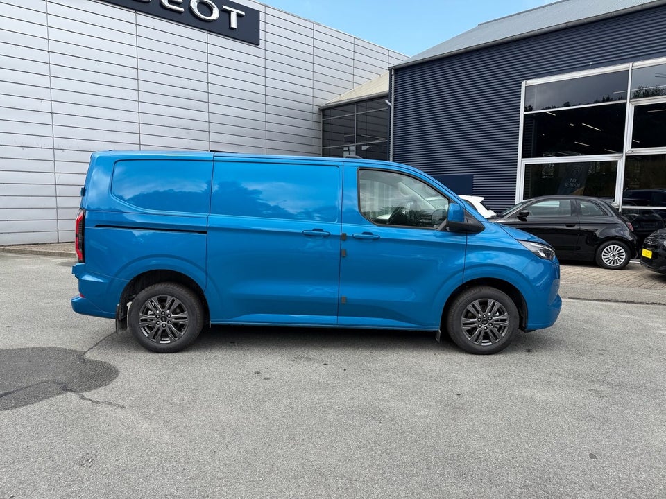 Ford E-Transit Custom 320 L1 64 Limited