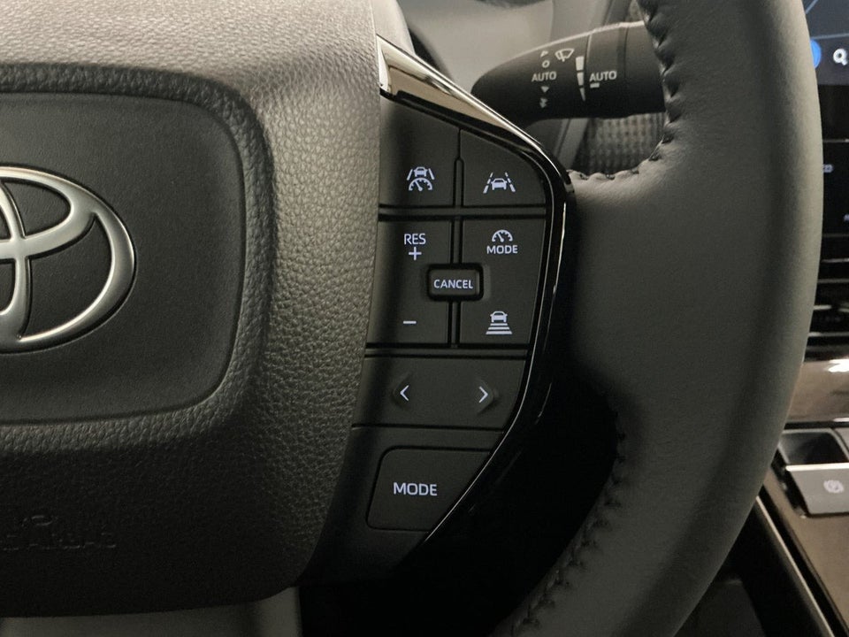 Toyota bZ4X Executive 5d