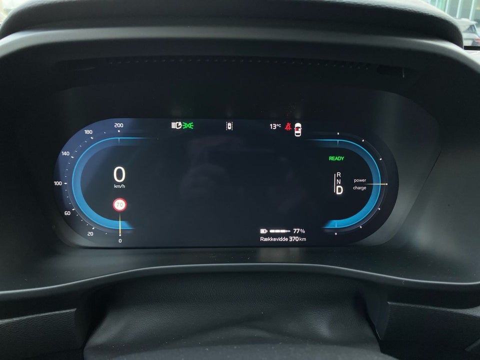 Volvo EX40 Extended Range Plus 5d