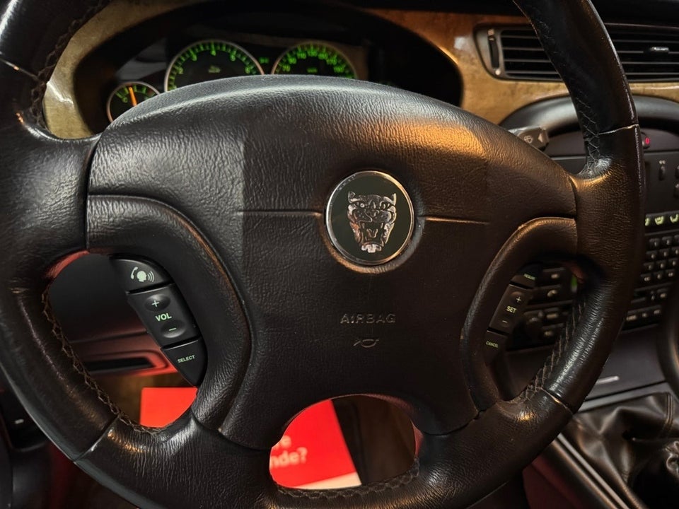 Jaguar X-type 2,5 Classic 4d