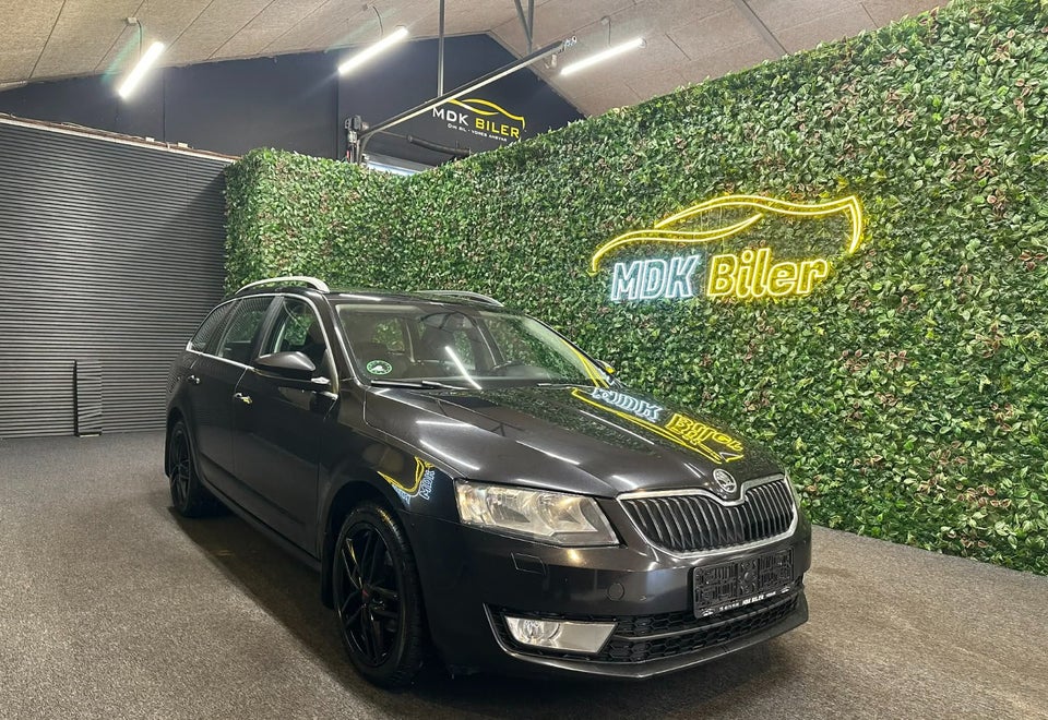 Skoda Octavia 2,0 TDi 150 Ambition Combi DSG 5d