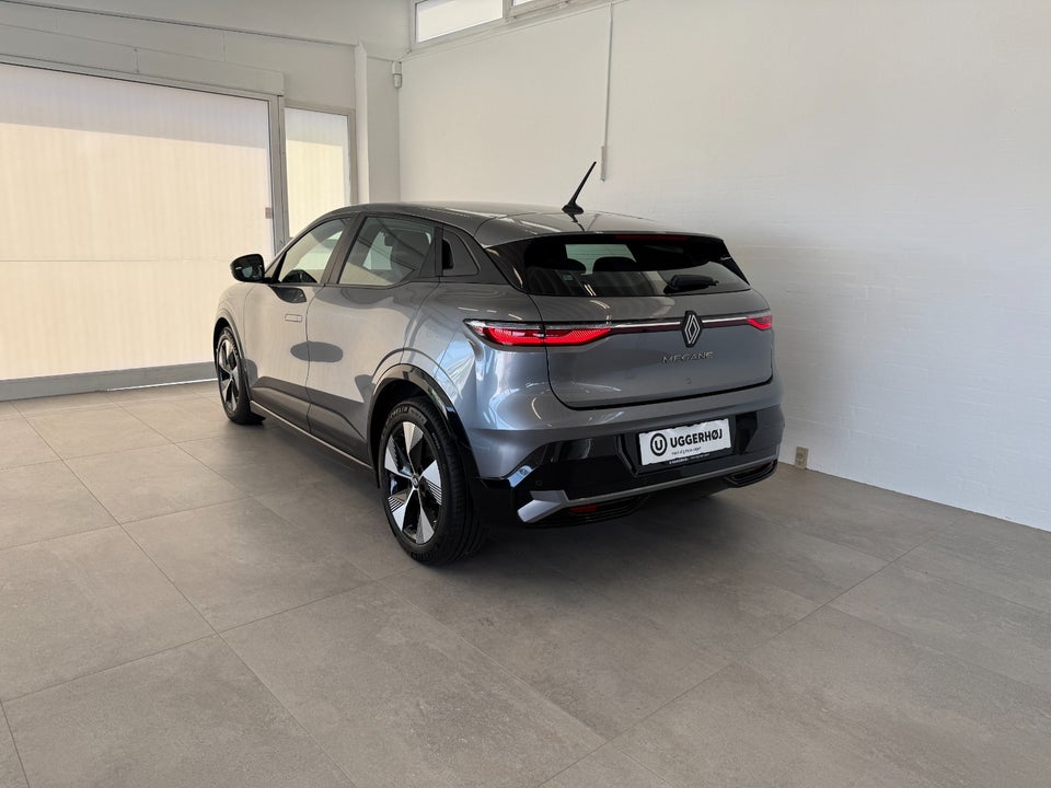 Renault Megane E-Tech 40 Equilibre 5d