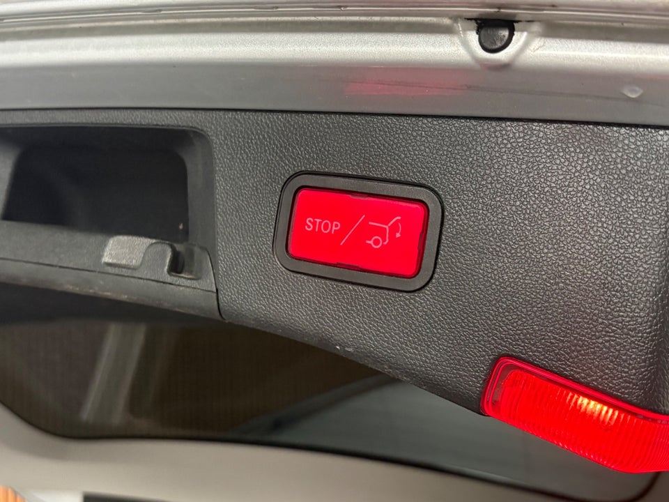 Mercedes E200 2,2 CDi stc. aut. BE 5d