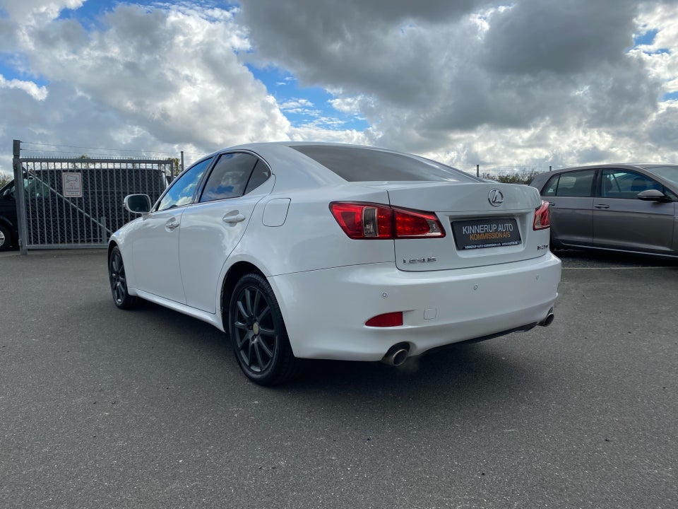Lexus IS250 2,5 aut. 4d
