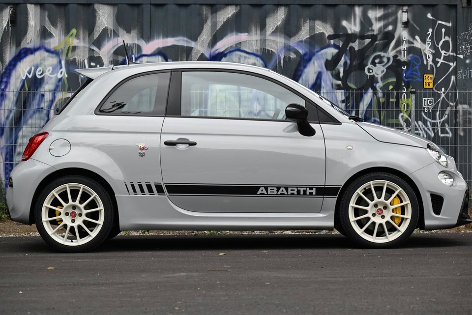 Abarth 595 1,4 T-Jet 180 Competizione aut. 3d