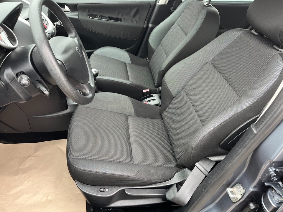 Peugeot 207 1,6 HDi 110 Premium SW 5d