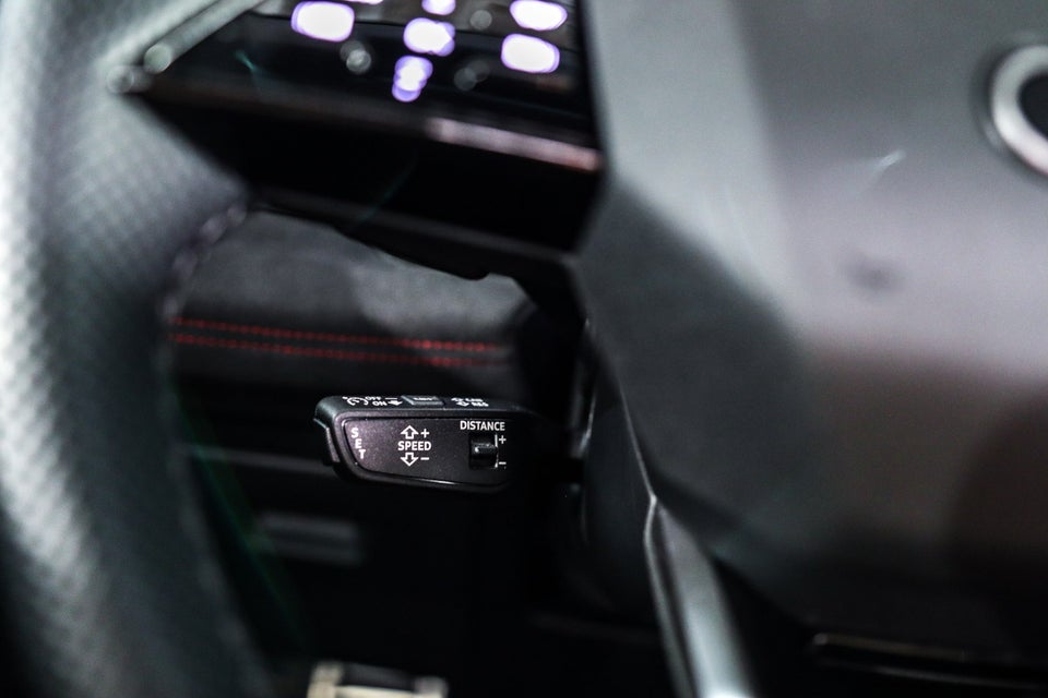 Audi SQ6 e-tron quattro 5d