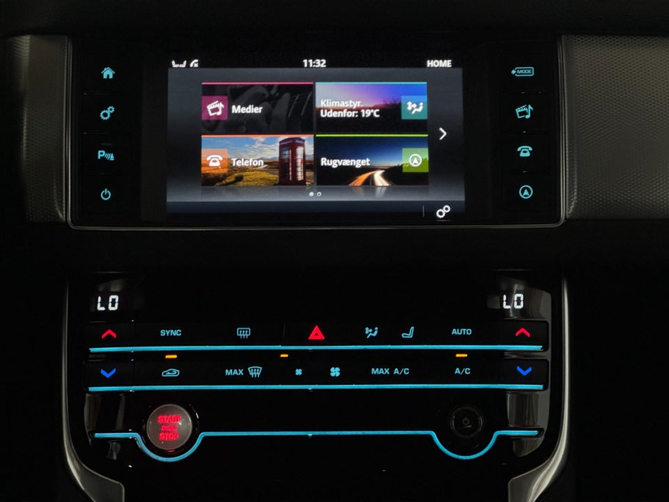 Jaguar XF 2,0 D180 Prestige aut. 4d