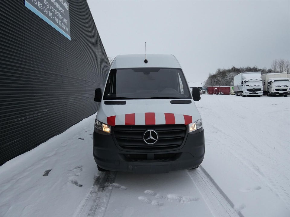 Mercedes Sprinter 317 2,0 CDi A2 Kassevogn aut. RWD
