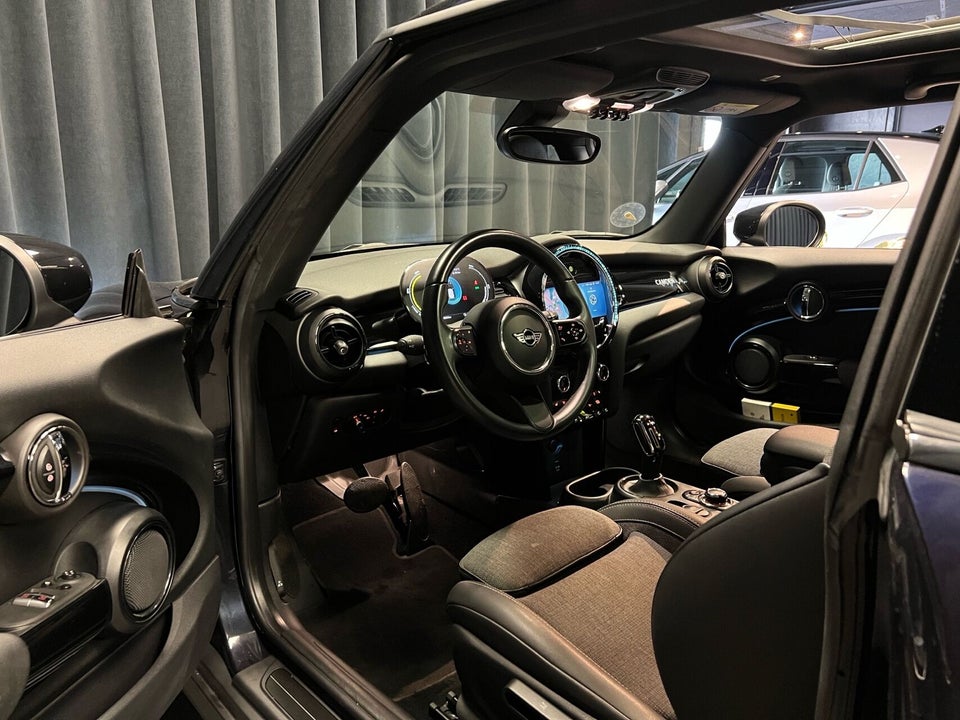 MINI Cooper SE Camden Edition 3d