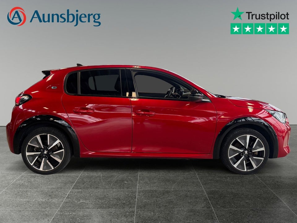 Peugeot e-208 50 GT 5d