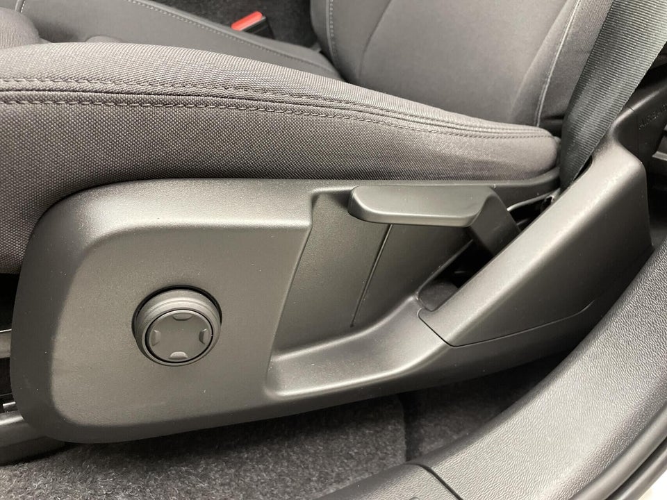 Volvo XC40 ReCharge Extended Range Core 5d