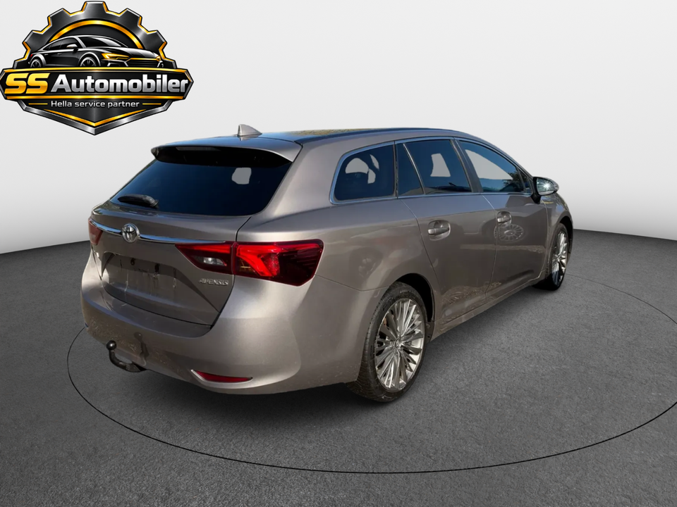 Toyota Avensis 2,0 D-4D T2 Touring Sports 5d