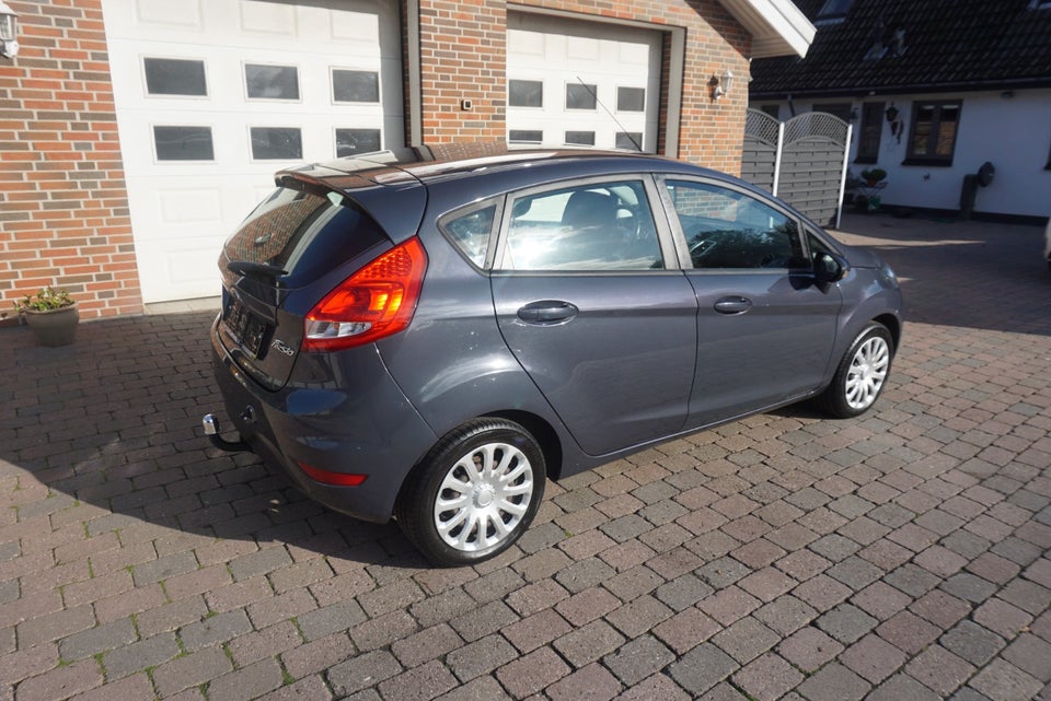 Ford Fiesta 1,25 60 Ambiente 5d